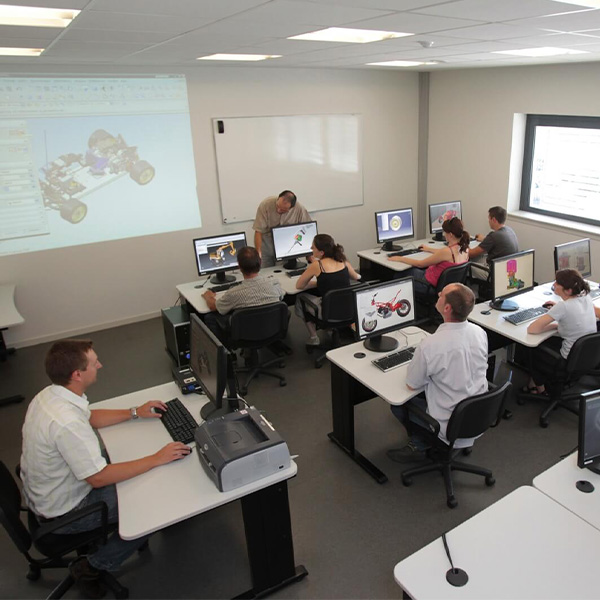 Salle informatique du campus de Colmar